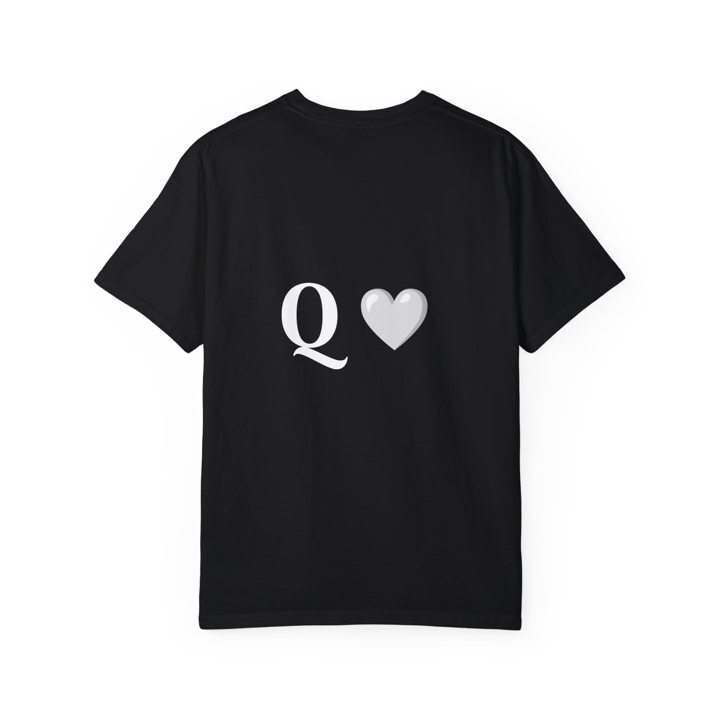 Comfort Color Anime Style Queen of Hearts T-Shirt - Rule Your Style with Royal Elegance!