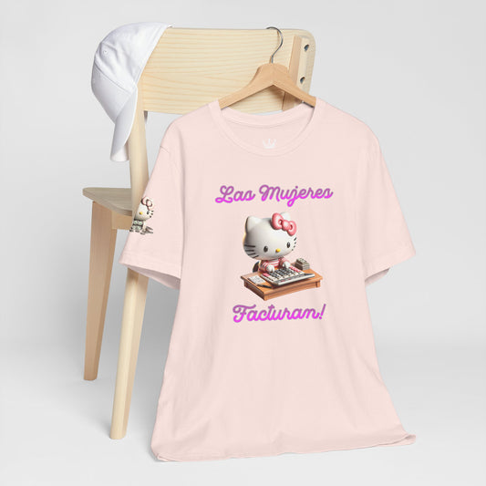 Las Mujeres Facturan T-Shirt with Kitty