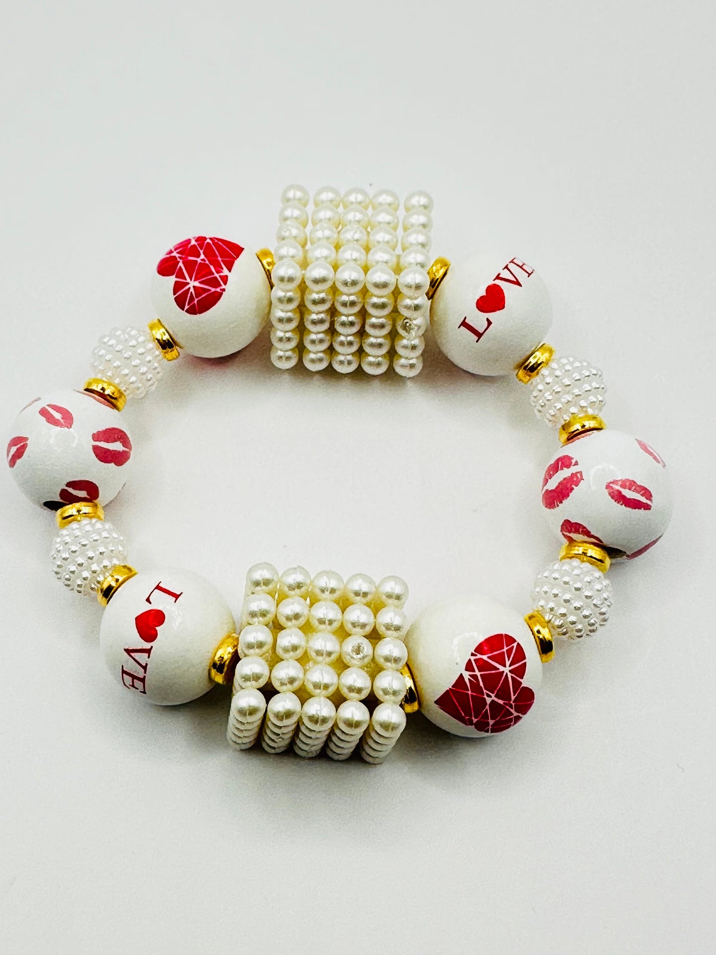 Heart, Kisses and Pearls Valentines Bracelet